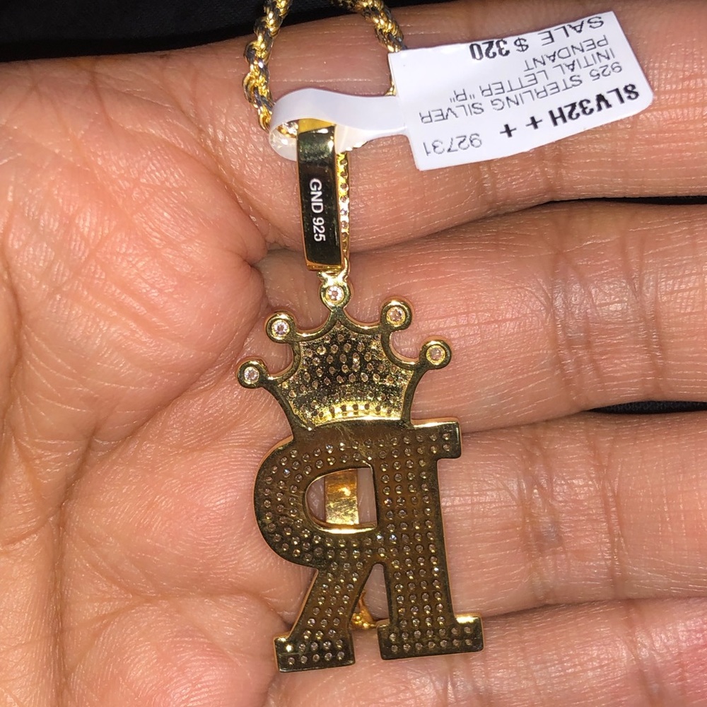 10k gold vermeil R initial pendant, Swarovski Crystal Initial, name necklace Wow - Picture 5 of 6